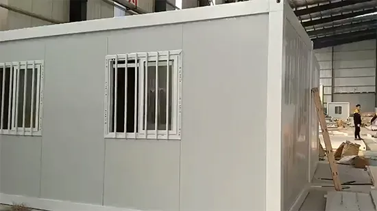 Prefabricated Factory Price Flat Pack Folding Foldable Cabin Building 20FT 40FT Tiny Luxury Home Toilet Office Portable Mobile Modular Prefab Container House 