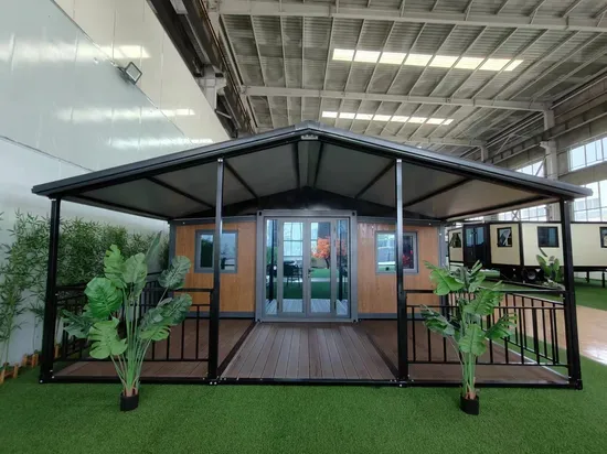 40FT Expandable Container House with 3 Bedrooms and Bathroom Terrace Container House Extend Cheap Prefabricated House 